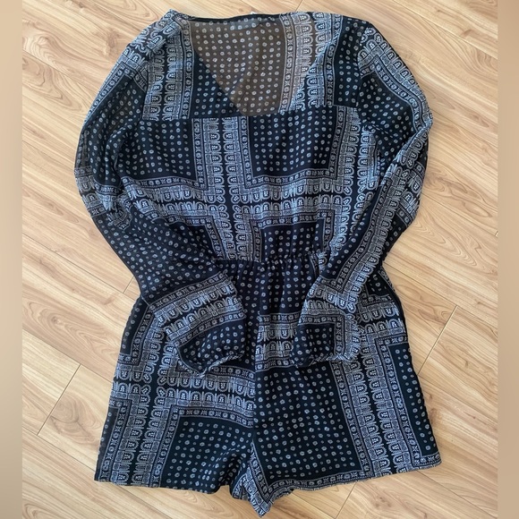 BCBG Romper - Picture 3 of 4